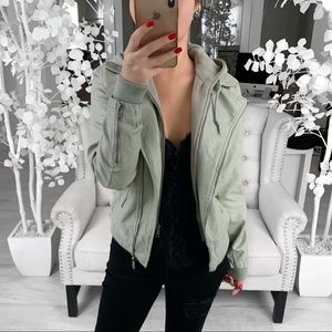 🆕BLADE // in Sage